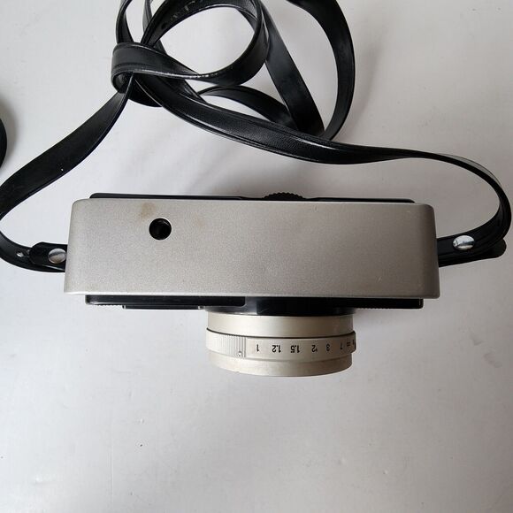 Yashica EZ-Matic Electronic Camera Yashinon 37mm 1:2.8 lens 126 Film Untested - Picture 7 of 9